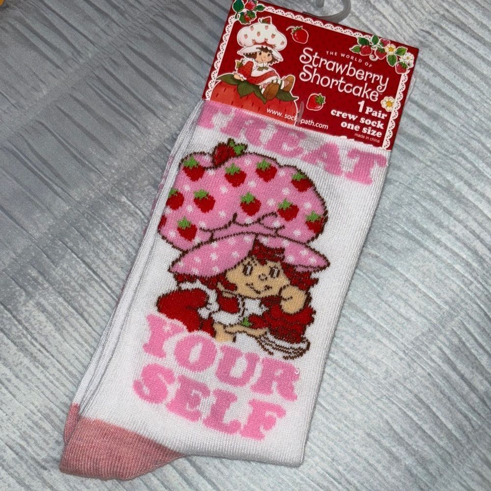 Strawberry Shortcake Women's Crew Socks - Pink and White